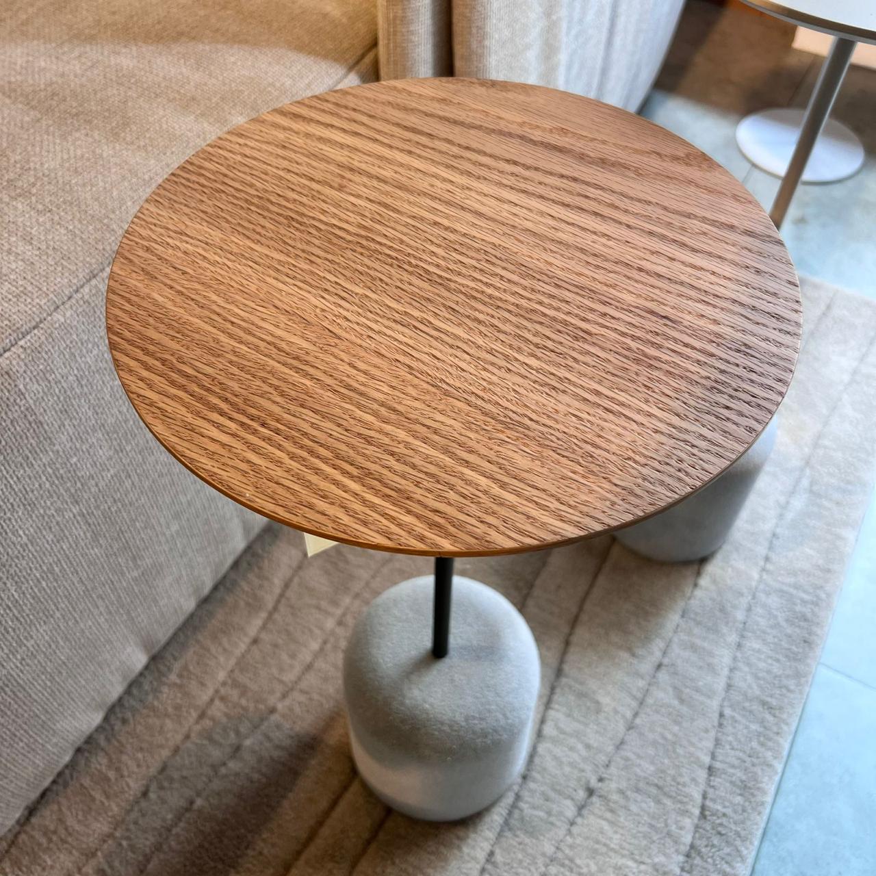 Mesa Lateral Lira