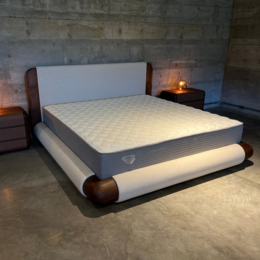 Cama Bold